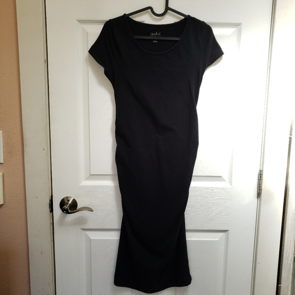 Isabel Maternity Black Side Ruched Short Sleeve Midi T-Shirt Dress - Picture 1 of 6